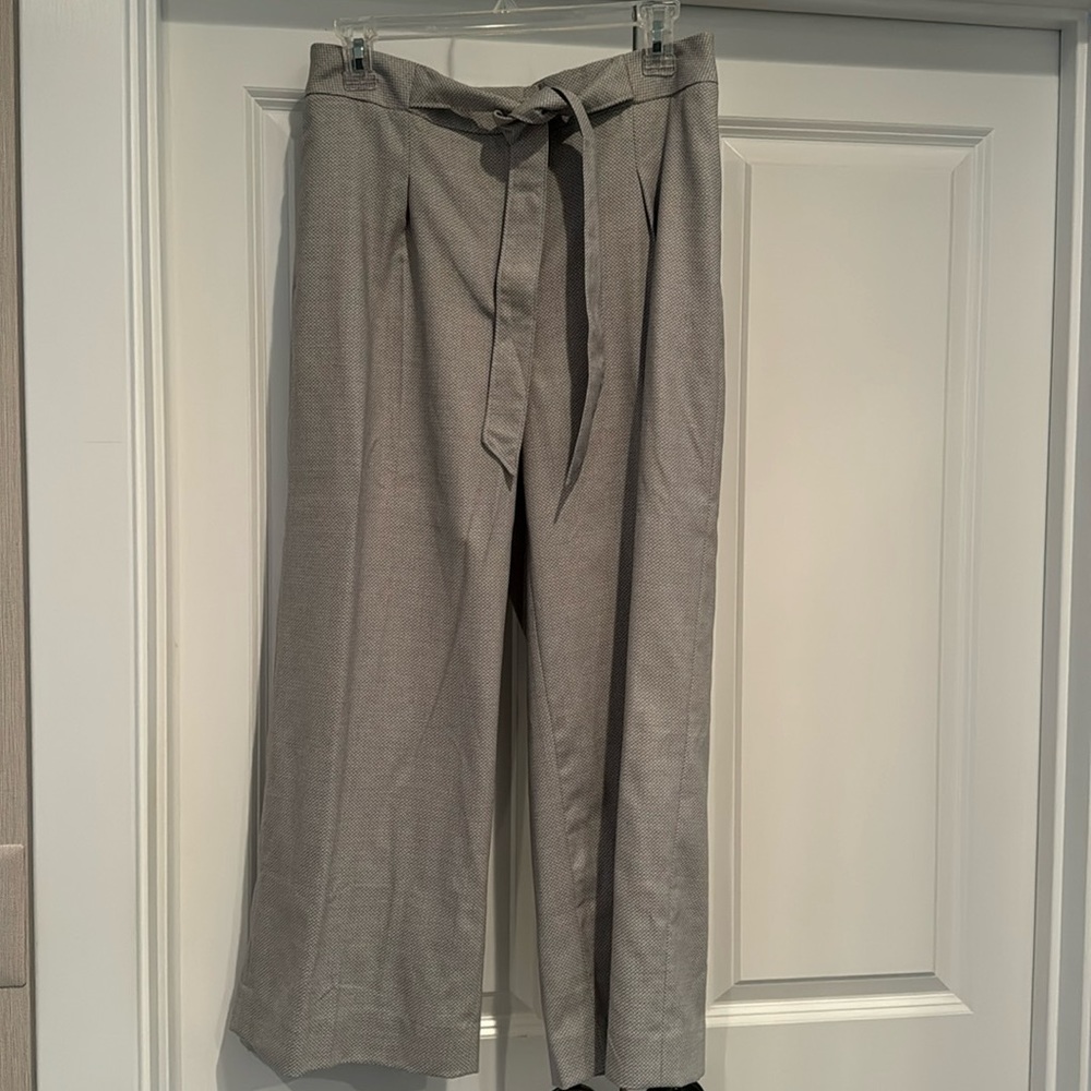 White House black market, wide leg crop pants